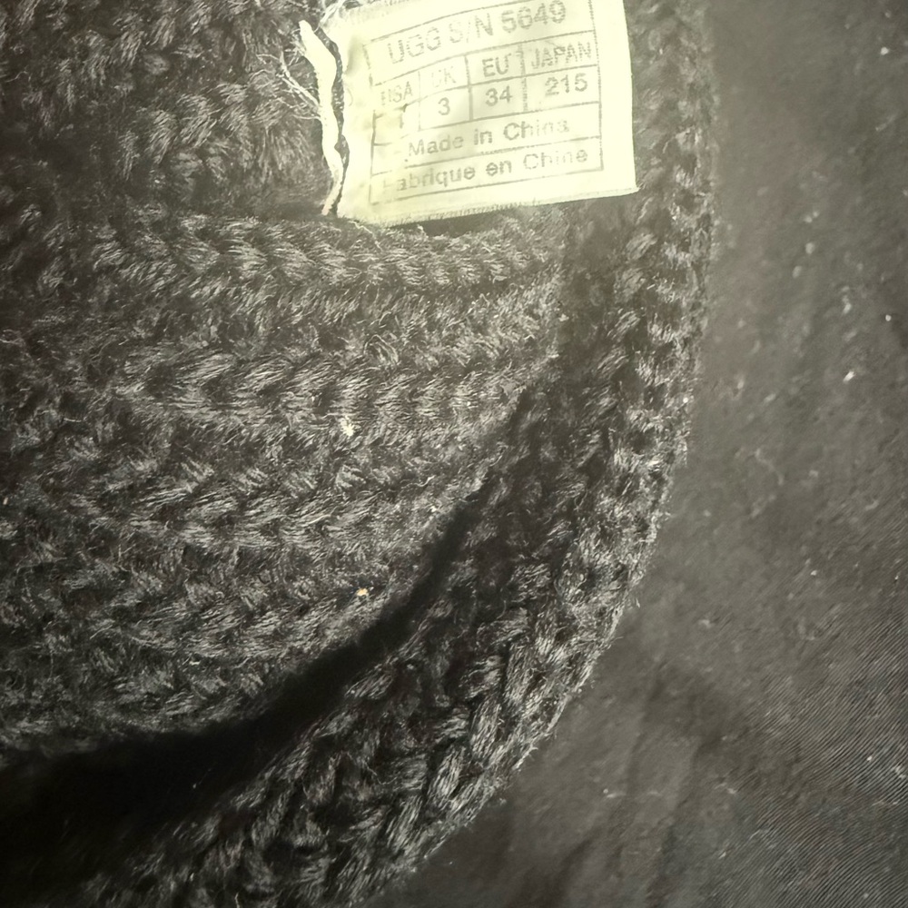 Ugg classic cardi black knit short boots - Picture 10 of 10